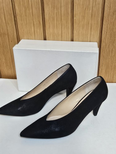 Hogl navy shimmer suede pointy