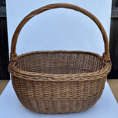 Vintage wicker shopping basket - wicker,