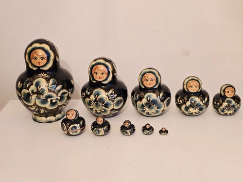 Russian matryoshka nesting - matryoshka,