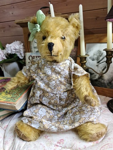 Lovely vintage mohair pedigree - lovely,