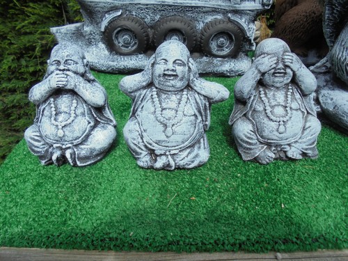 Three wise little buddhas - wise,