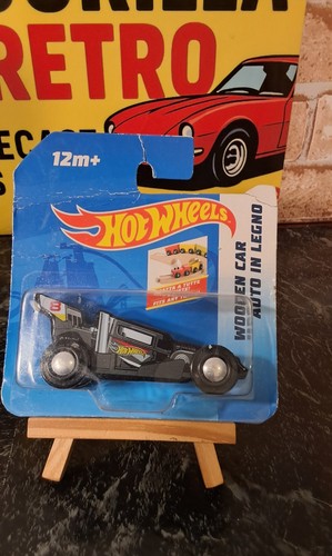 Hot wheels wooden track - track, car
