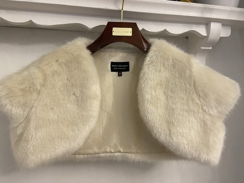 Moore and faux - faux, fur