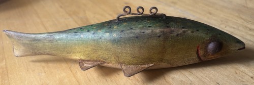 Antique style green ice - style, fish