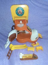 Vintage Matchbox Boot School House with Figure + Accessories 1983 Shoe Playset