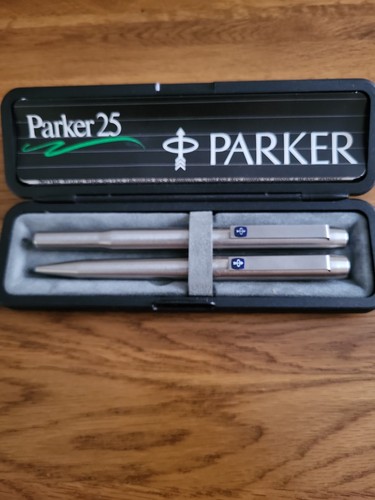 Vintage parker blue trim - vintage,