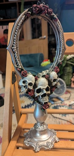 Silver vampire skull vintage - vampire,
