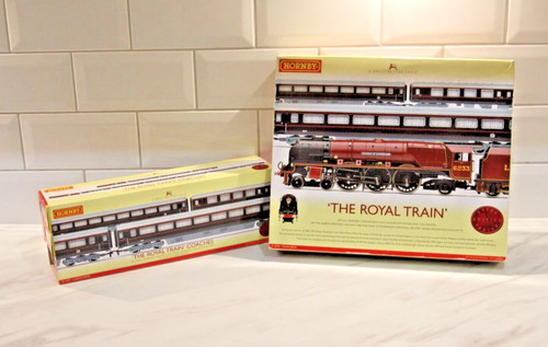 Hornby r2370 the royal train - hornby, train'