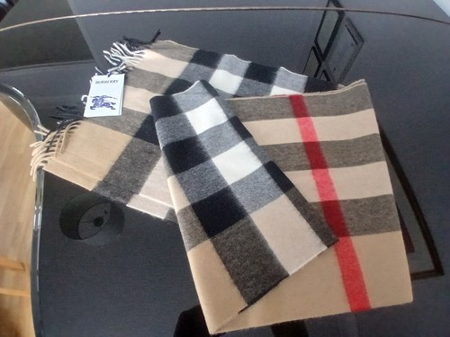 Burberry large half - half, mega