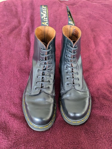 Martens made england - dr,