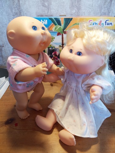 Two gorgeous vinyl cabbage - two,