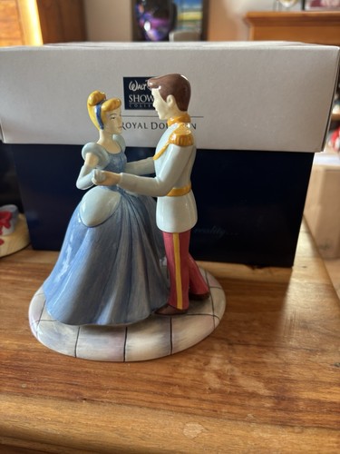 Royal doulton disney showcase - doulton,