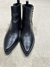 Alexander McQueen Women's Leather Boots Skull Embellished Size 38.5