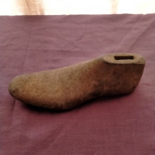 Vintage cast iron cobblers - iron,