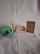 VINTAGE DOLLS HOUSE FURNITURE