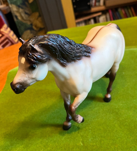 Breyer highland pony 9 - highland,