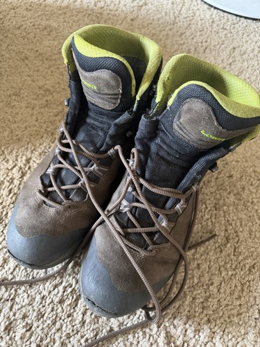 Lowa hiking boots - hiking, size