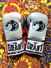 AUTHENTIC Grant championship professional boxing gloves 8oz - custom