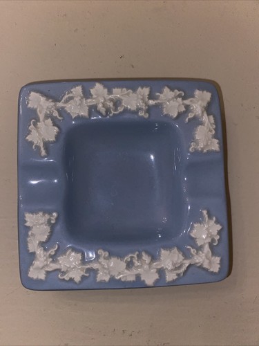 Small rare wedgwood - rare, etruria