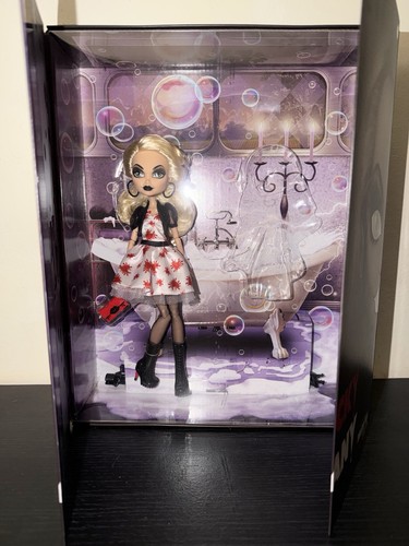 Chucky bride tiffany - tiffany, no