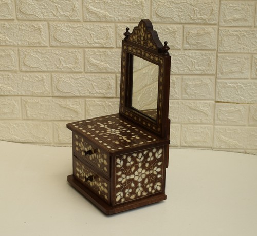 Vintage mini chest drawers - mini,