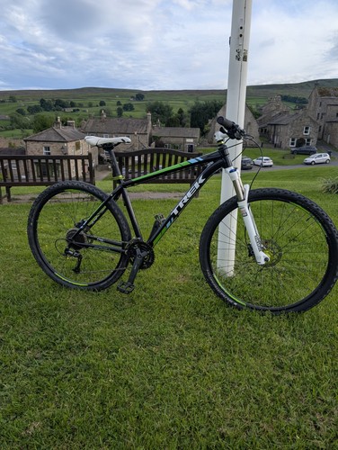 Trek caliber mountain bike - trek, 7