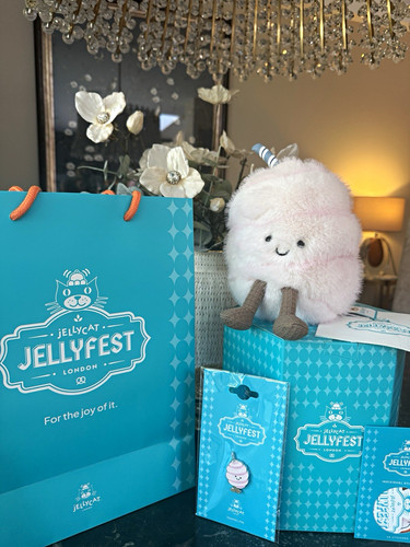 100 auth jellycat - jellycat, jellyfest
