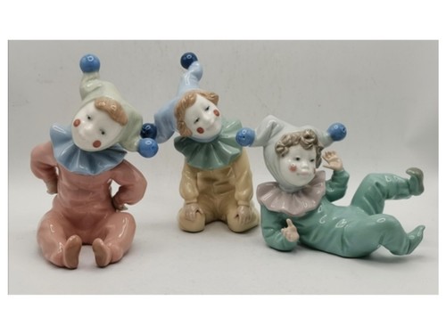 Nao lladro porcelain - by, infant