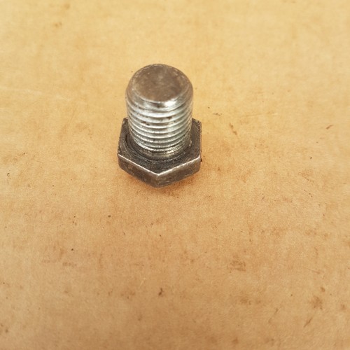 Yamaha xt600 engine sump - engine, plug
