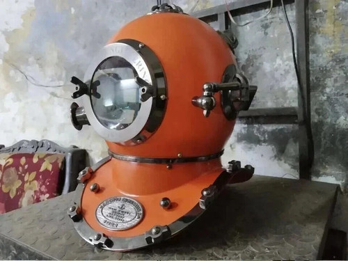 Diving divers helmet - 18",