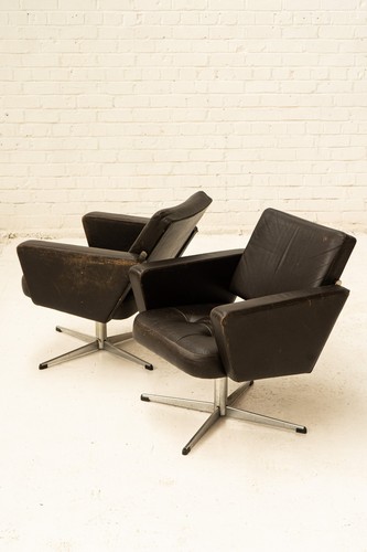 Danish leather swivel - leather,