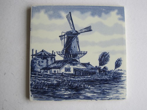 Delft handpainted blue on - 6",