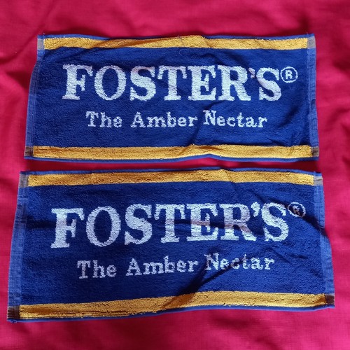 Pair fosters the amber - 'fosters,