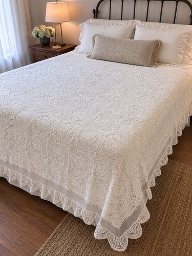 Vintage white lace bedspread - lace,