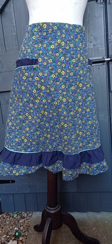 Blue floral vintage style - floral, vintage-style