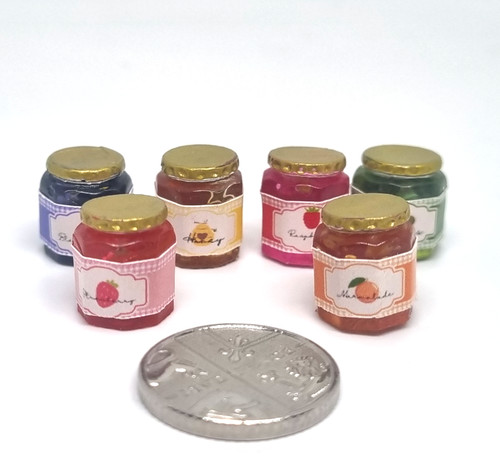 Dolls house miniature - dolls, 1:12