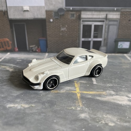 Hot wheels custom - hot,