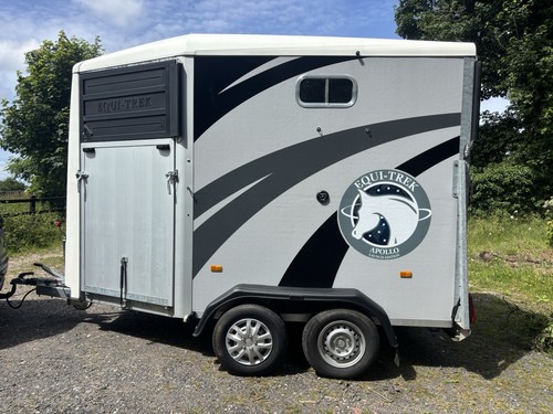 Equitrek apollo horse trailer - equitrek,