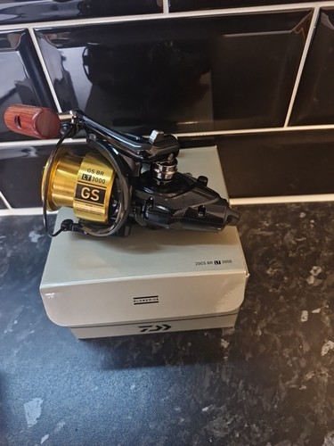 Daiwa 3000 reel - br,