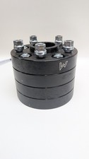 30mm Black Wheel Spacers & Nuts for Land Rover Discovery 3 4 5 Terrafirma TF303B