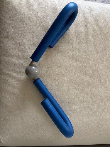 Thigh master exerciser - master, for