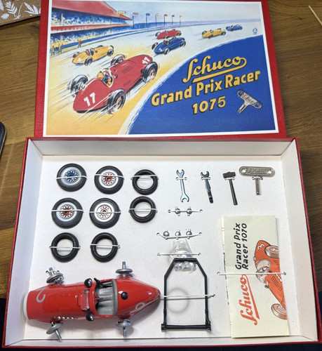 Schuco grand prix racer - grand, 1075