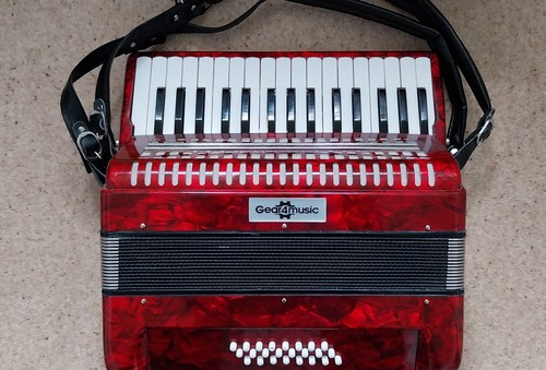 Accordion treble key - 32,