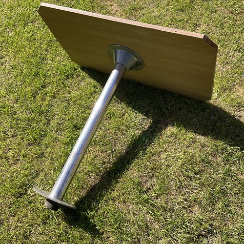 Desmo camper island - table, leg