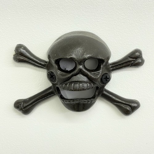 Pirate skull crossbones - skull,