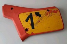 84 HONDA XR500 LEFT SIDE NUMBER PLATE PANEL FRAME COVER XR 500 AIRBOX COVER LID