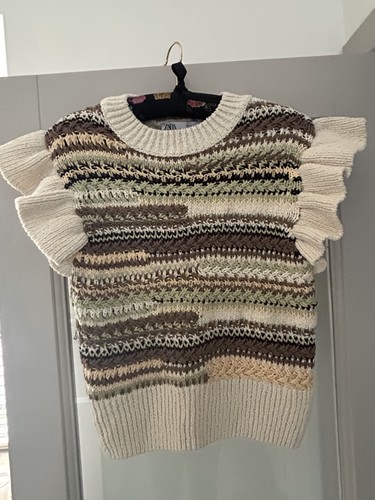 Zara frill sleeved - frill, crochet