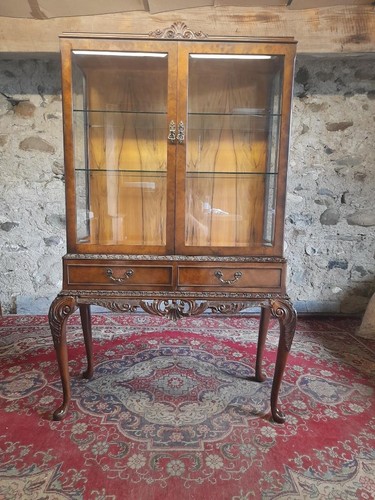 Georgian style burr - style,