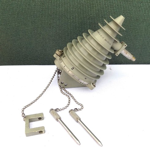 Vintage military antenna - vintage, mount