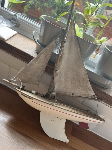 Pond yacht endeavour maybe - pond,